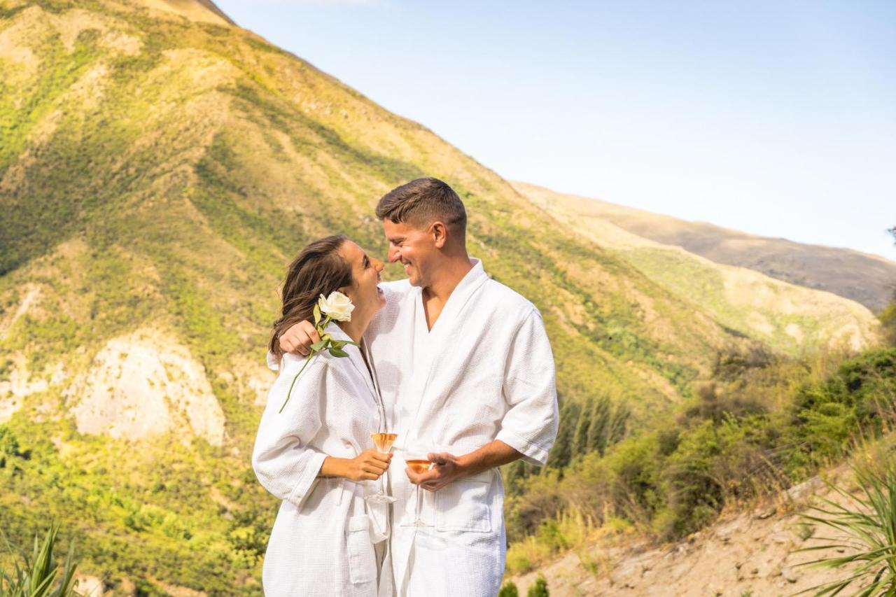 Gibbston Valley Lodge And Spa ควีนส์ทาวน์ ภายนอก รูปภาพ