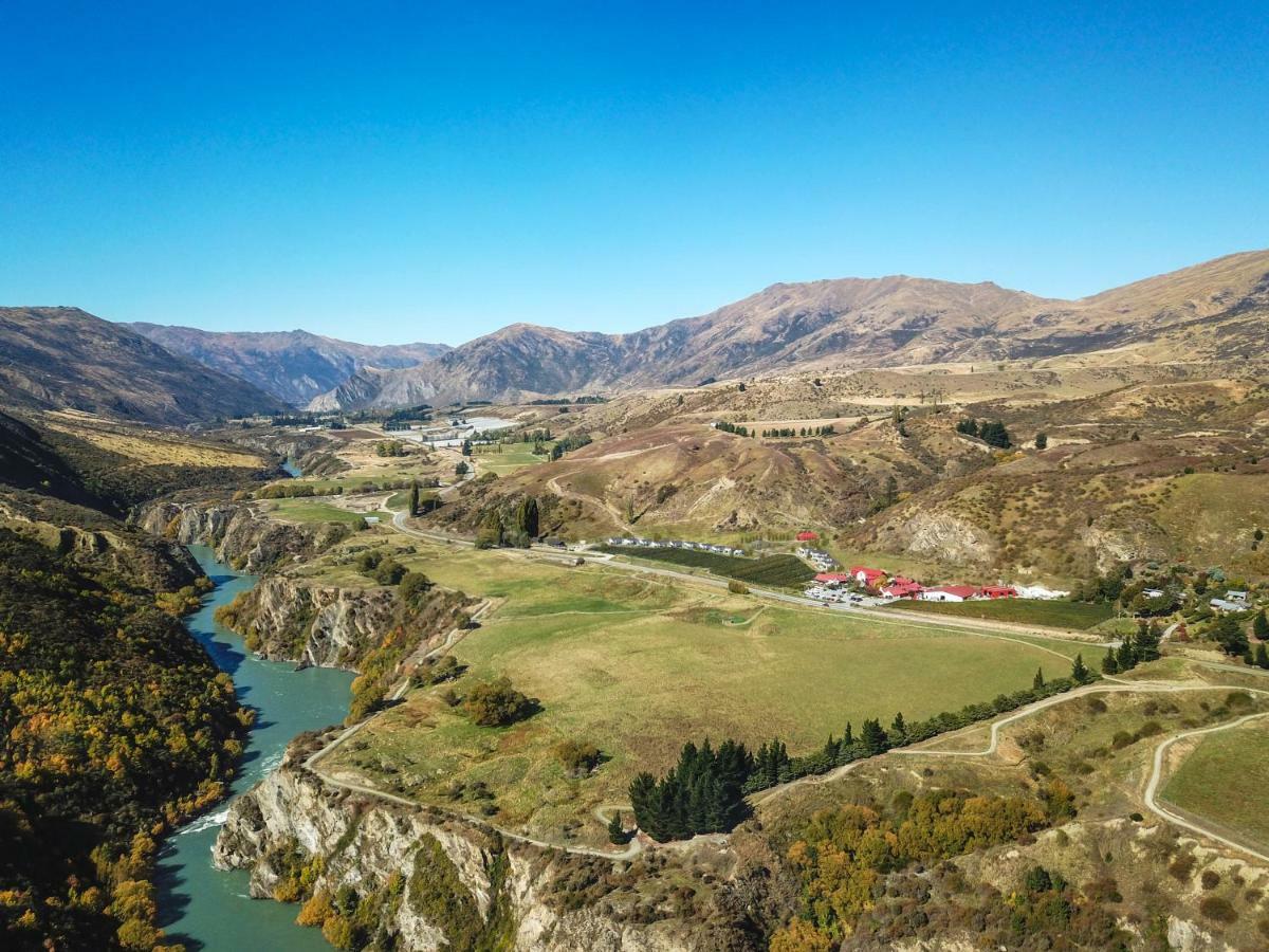 Gibbston Valley Lodge And Spa ควีนส์ทาวน์ ภายนอก รูปภาพ